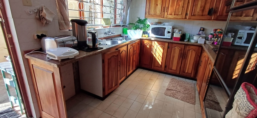 To Let 3 Bedroom Property for Rent in Hospitaalheuwel Free State